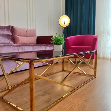 Elegant Lux In Square * Mukačevo