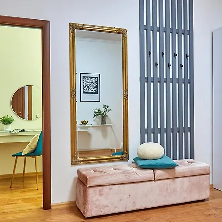 Apartment Elegant Lux In Square