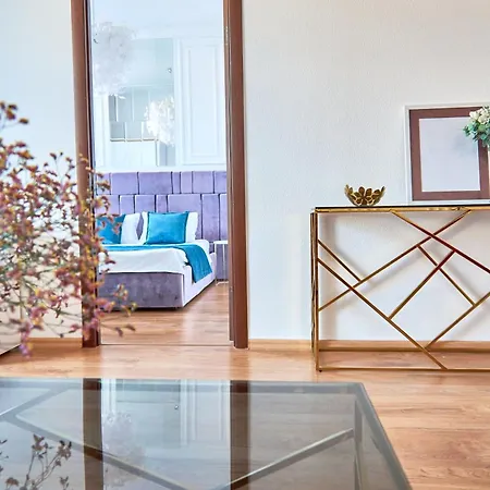 Apartment Elegant Lux In Square