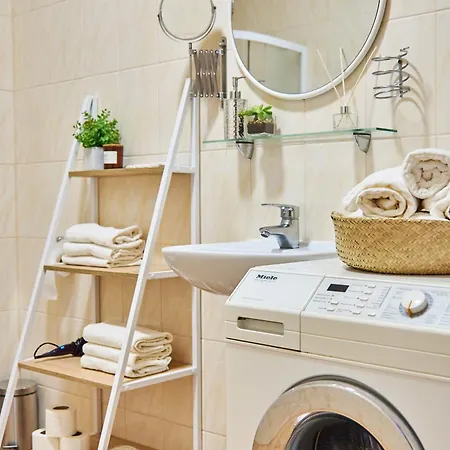 Elegant Lux In Square شقة موكاشيفه